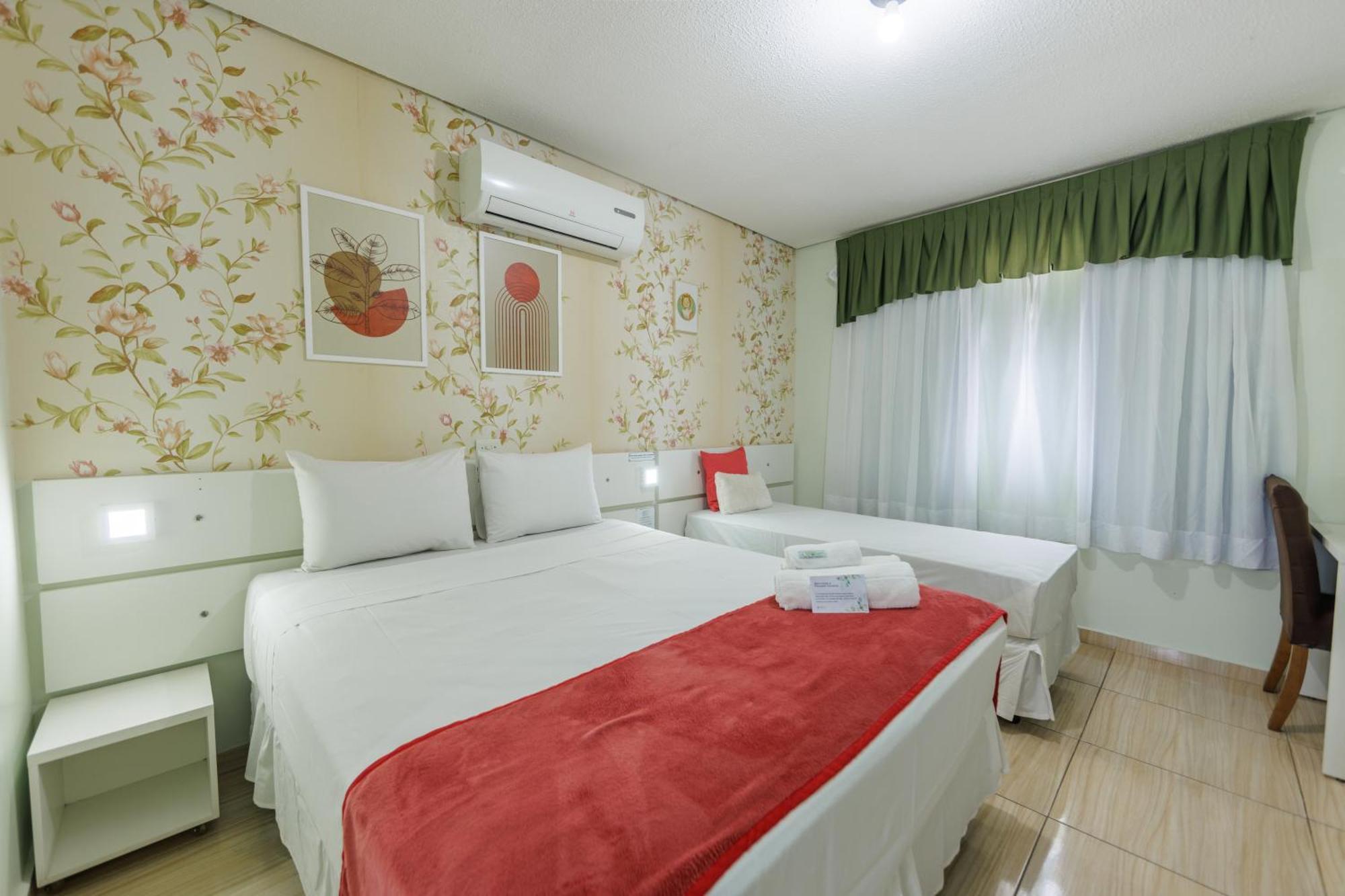 Hotel E Pousada Caroline Foz do Iguaçu Exteriér fotografie